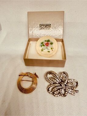 Avon Brooches 3 Vintage Signed Spring Bouquet, Gold & Silver Tone & Rhinestones